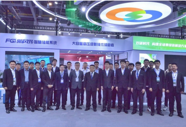 火爆亮相！新風光龍年首展點亮“錢塘江畔”